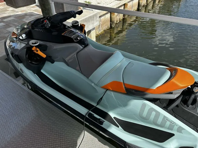 Kup 2022 Sea-Doo Wake Pro 230 – 230 KM, 18 godzin, gotowy do wody