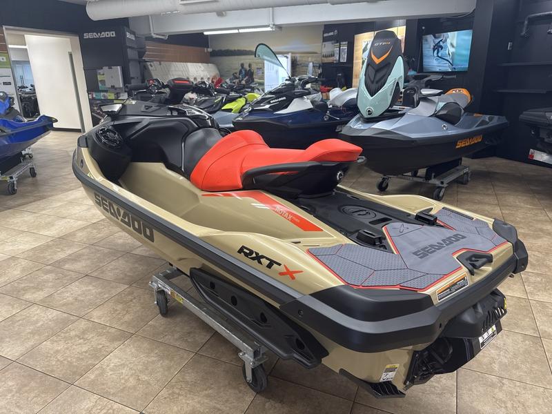 2025 Sea-Doo RXT-X™ 325 - Image 3