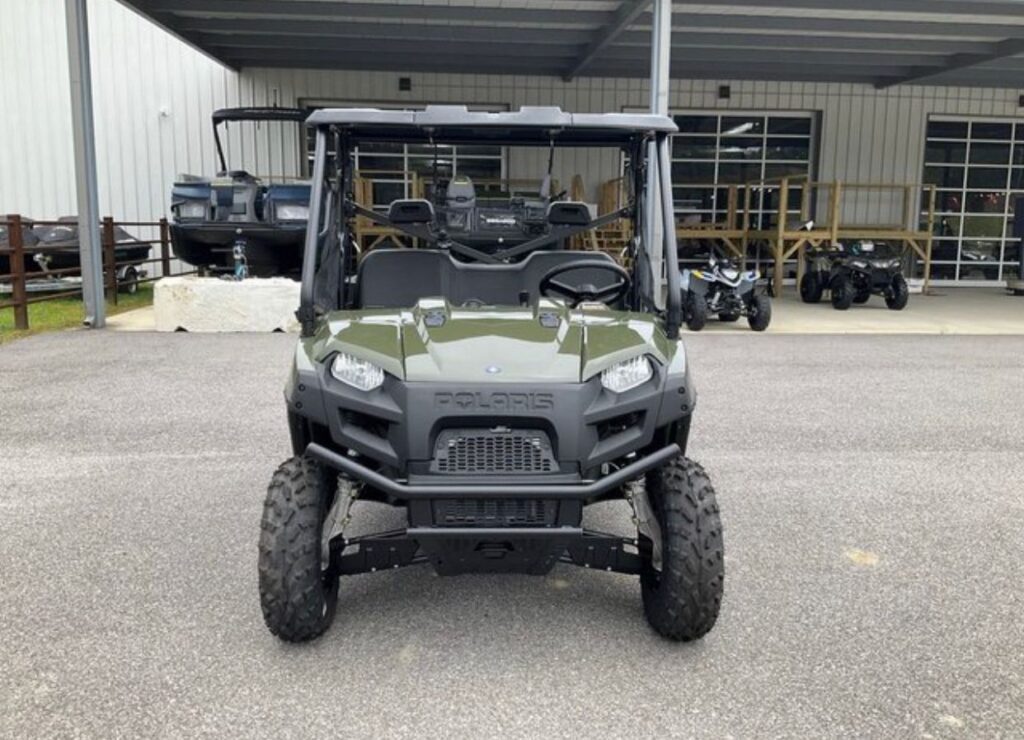 Kup 2025 Polaris Ranger 570 Full-Size – Niezawodny UTV do pracy i przyjemności
