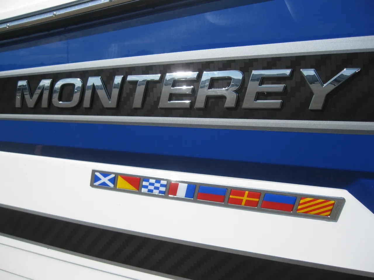 2024 Monterey 258 SS - Image 4