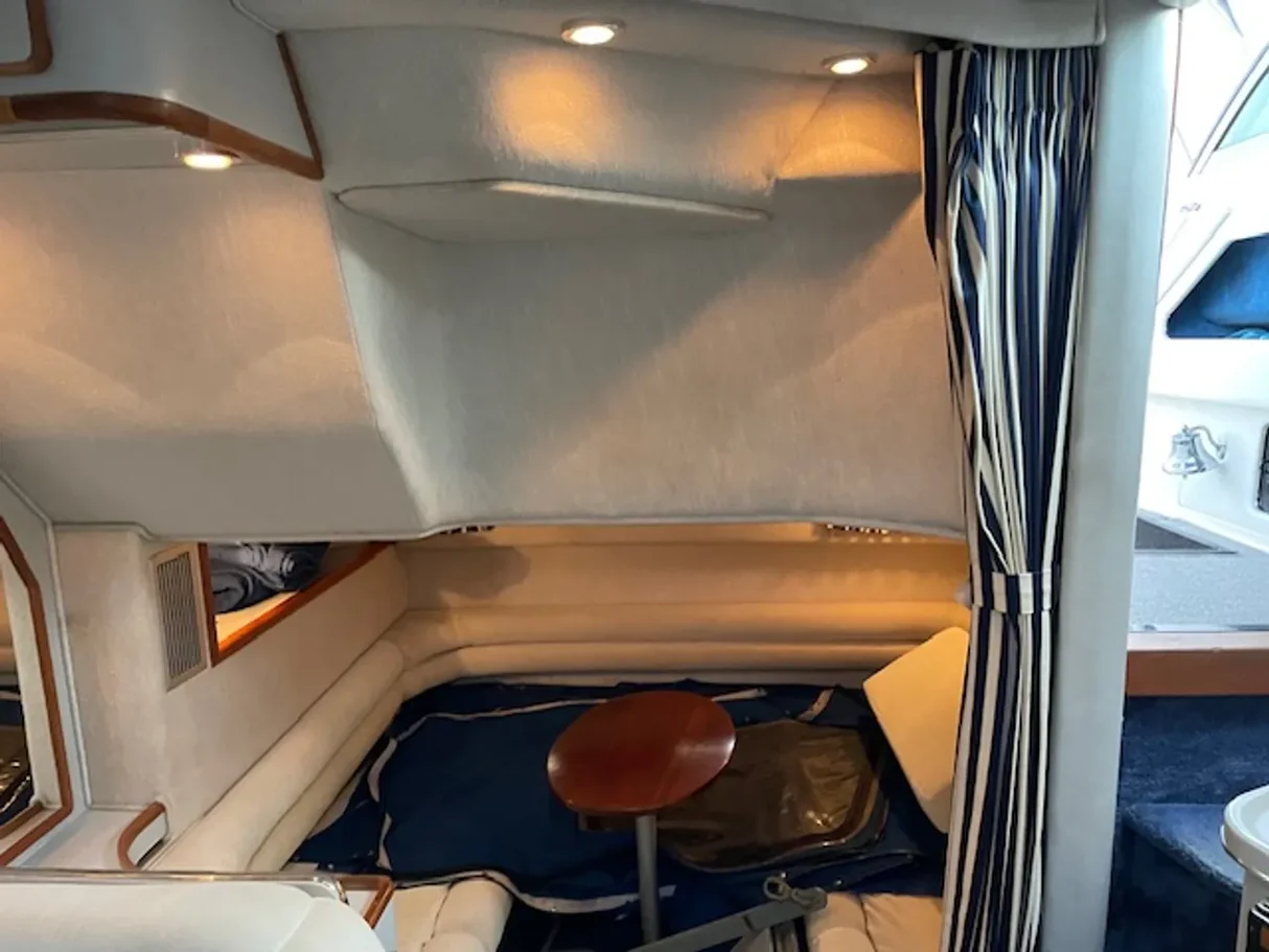 1990 Sea Ray 350 Sundancer - Image 8
