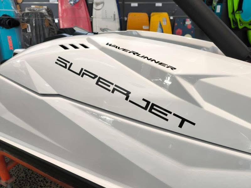 2023 Yamaha Superjet - Image 7
