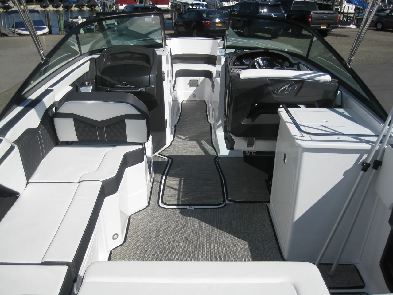 2024 Monterey 258 SS - Image 9