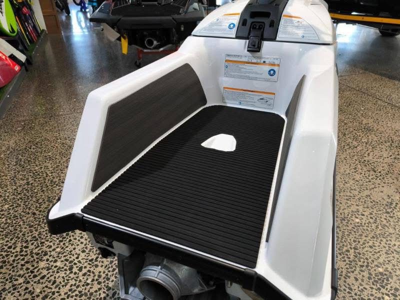 2023 Yamaha Superjet - Image 10