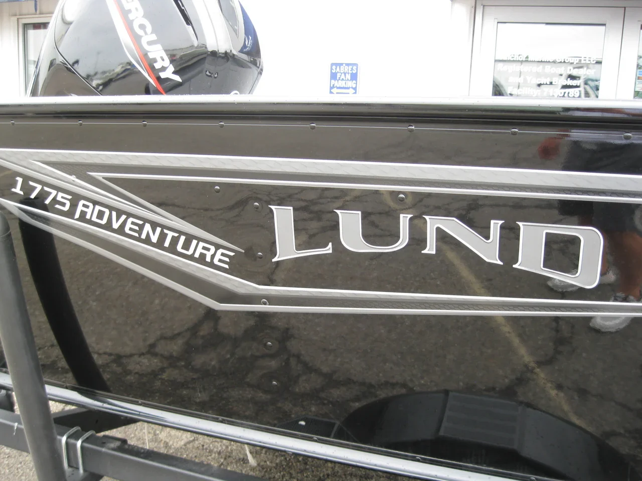 2025 Lund 1775 Adventure SS - Image 4