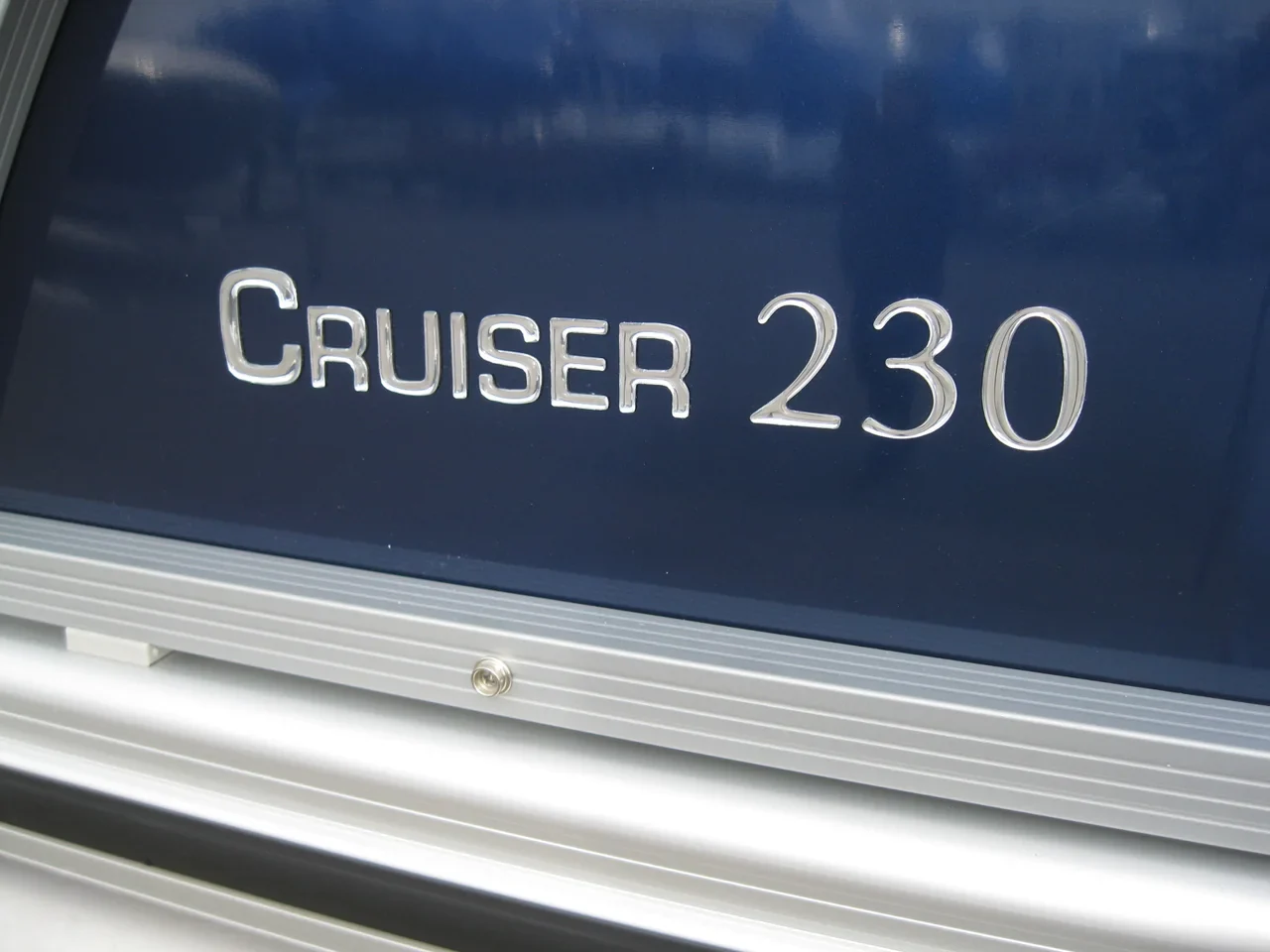 2023 Harris Cruiser 230 SL - Image 9
