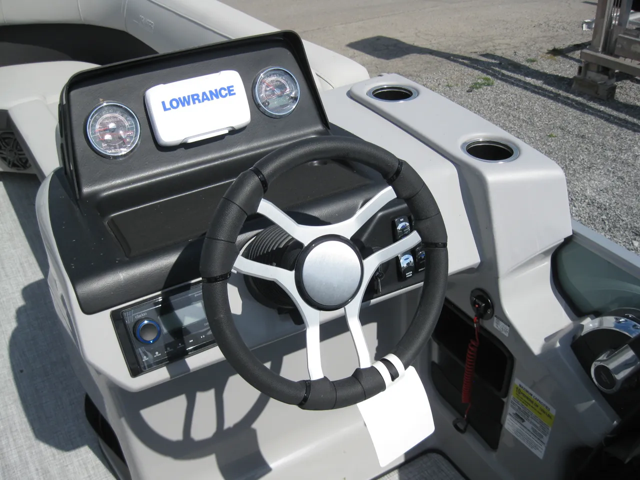 2024 Harris Cruiser 230 SL Ponton - Image 11
